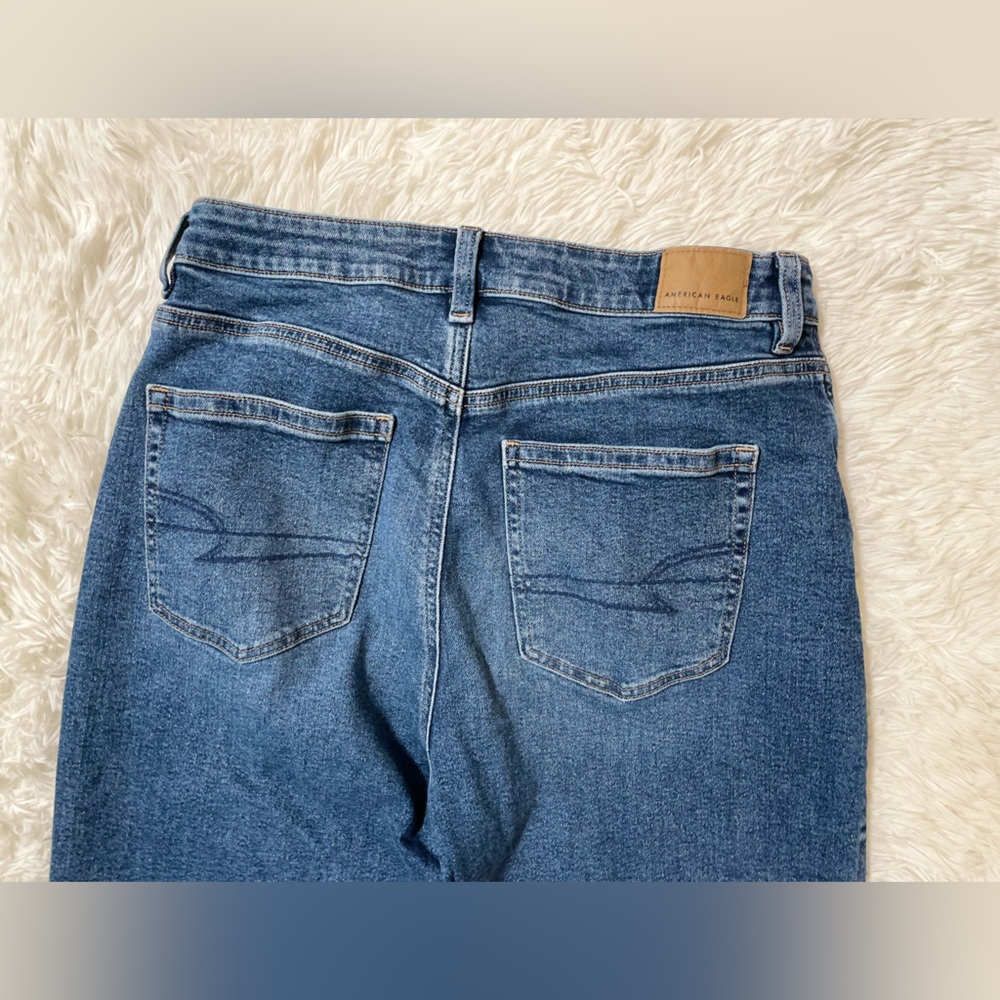 American Eagle Jeans Womens 10 R Regular Blue High Rise Medium Wash Mom Jean 10R - Picture 7 of 7